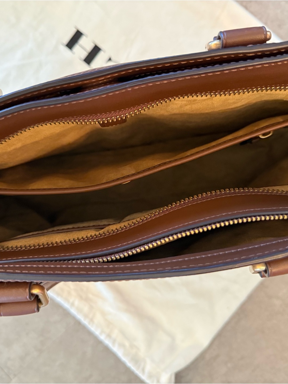 Coach Metropolitan Carryall, men's tote, tan glove leather, nearly new - Picture 7 of 13